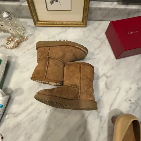 Ugg Kid’s Boots Size 10 - Picture 10 of 10